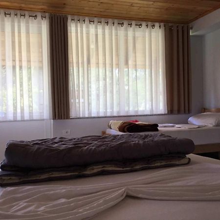 Zariklis Hotel Тет Екстериор снимка
