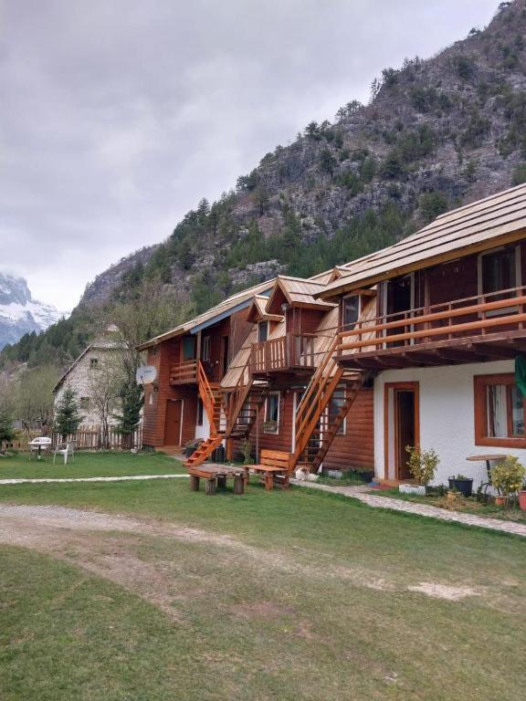 Zariklis Hotel Тет Екстериор снимка