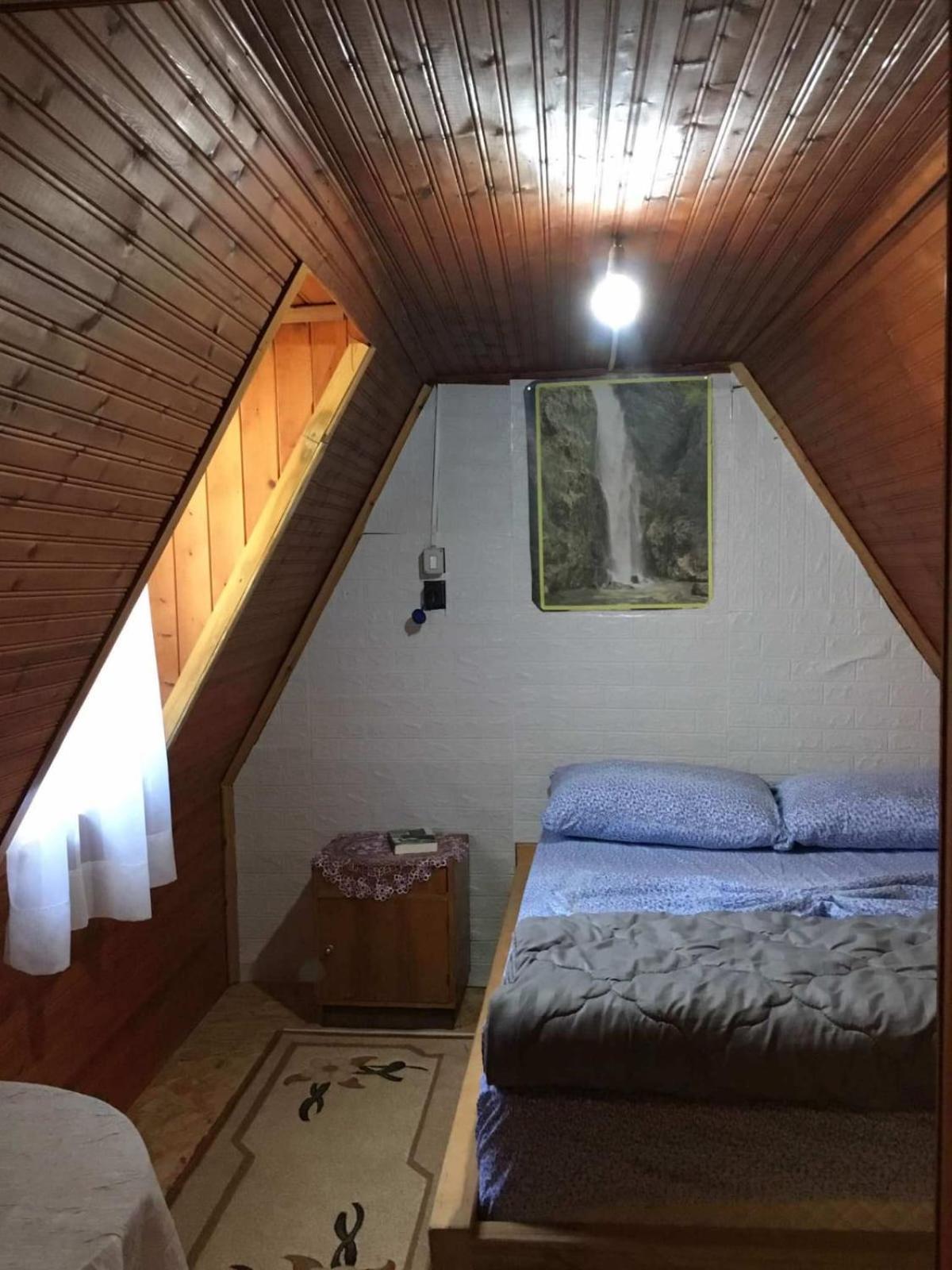 Zariklis Hotel Тет Екстериор снимка