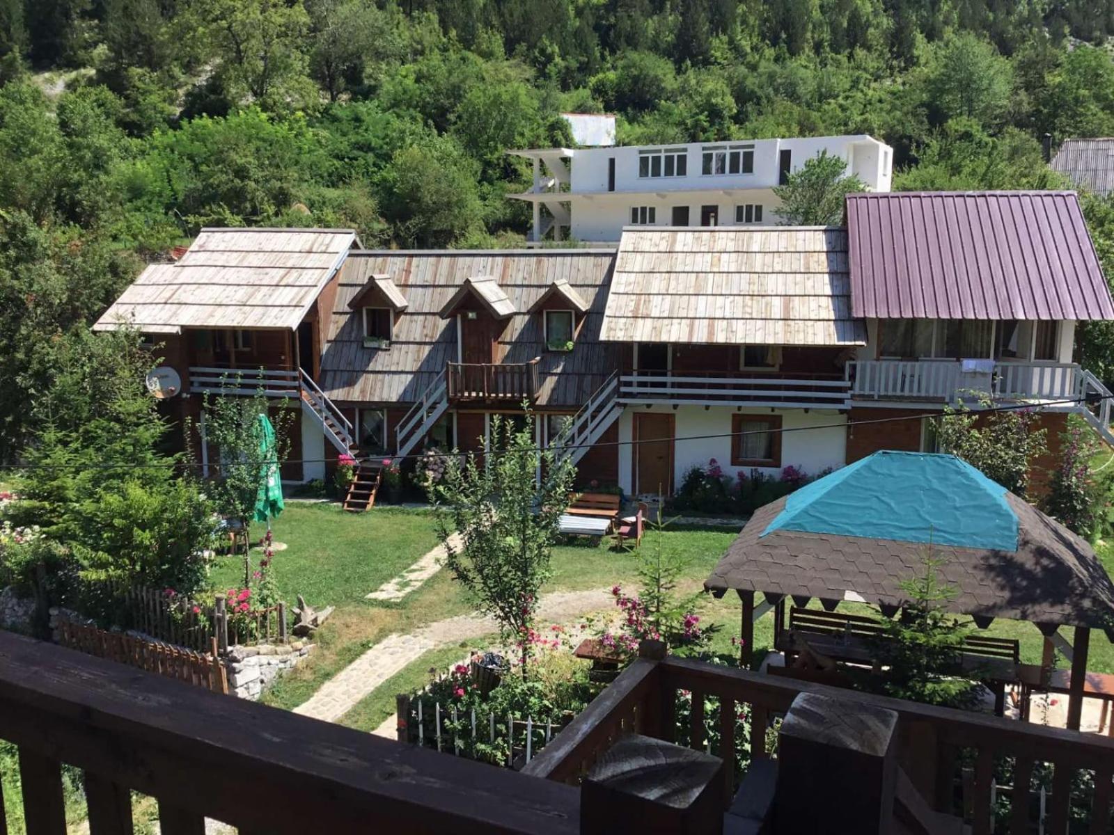Zariklis Hotel Тет Екстериор снимка