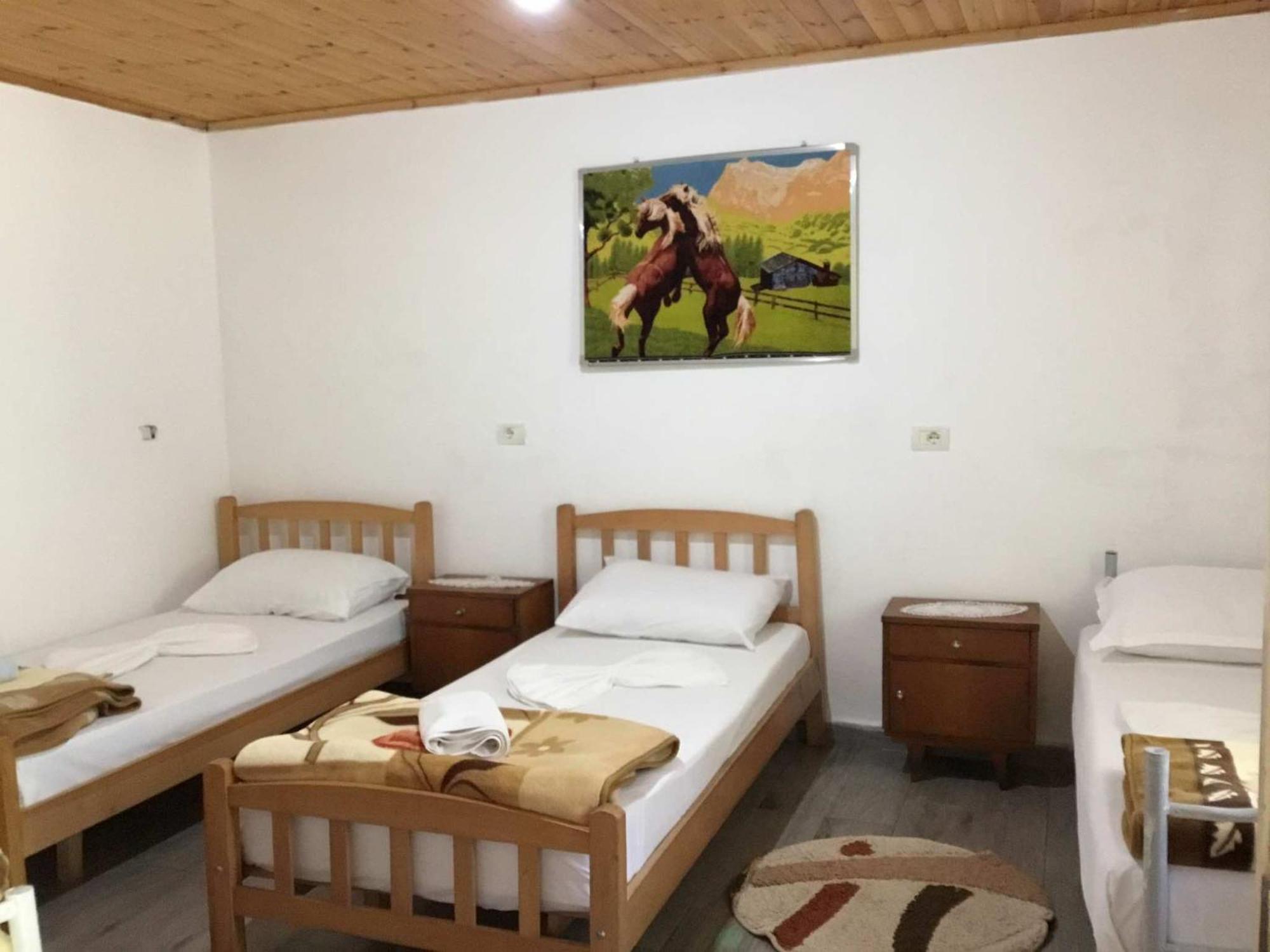 Zariklis Hotel Тет Екстериор снимка